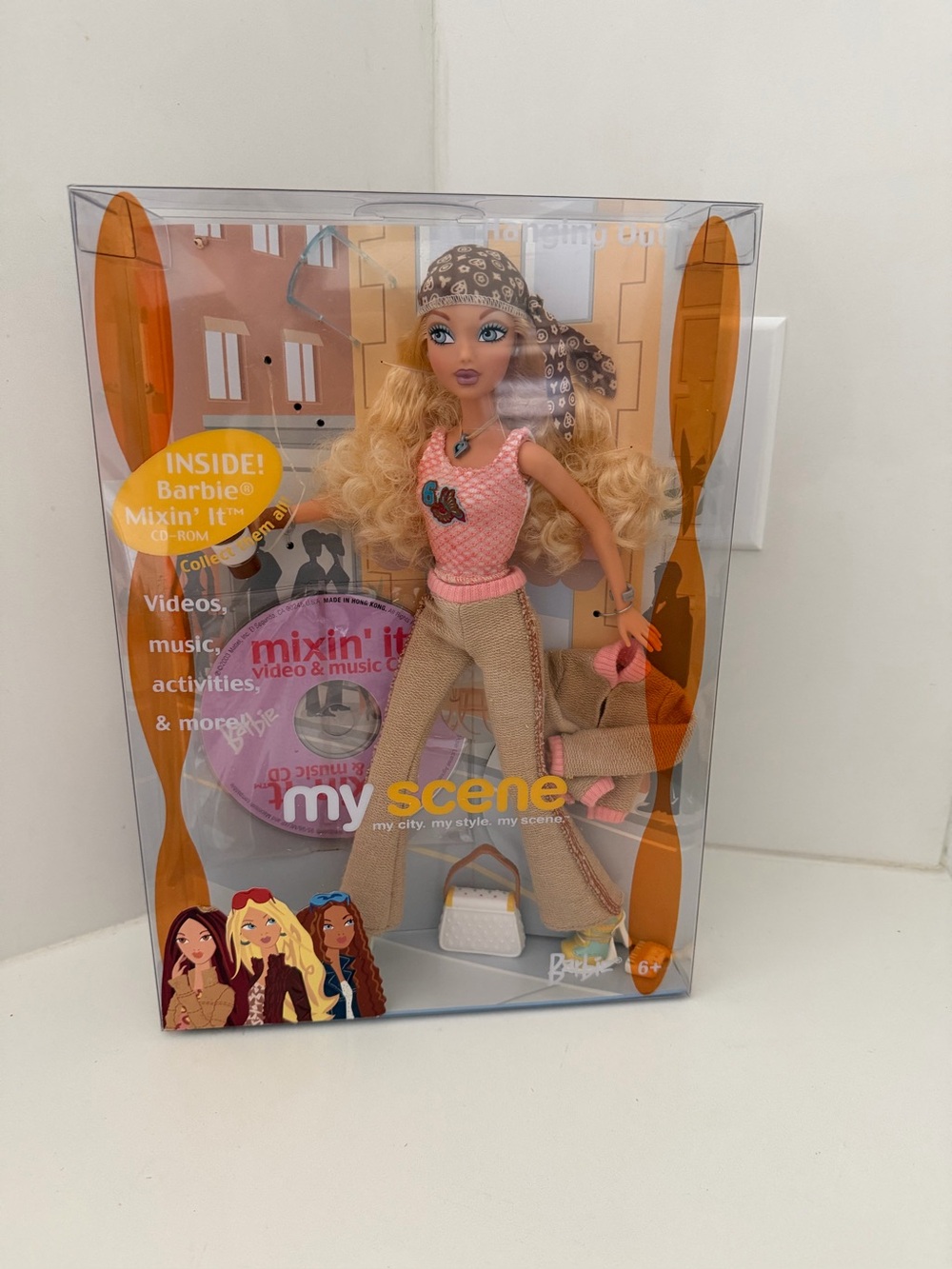 My Scene Barbie Hangin out
